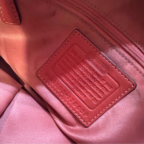 Coach LEATHER SATCHEL. Red . COLOR. - Picture 6 of 7
